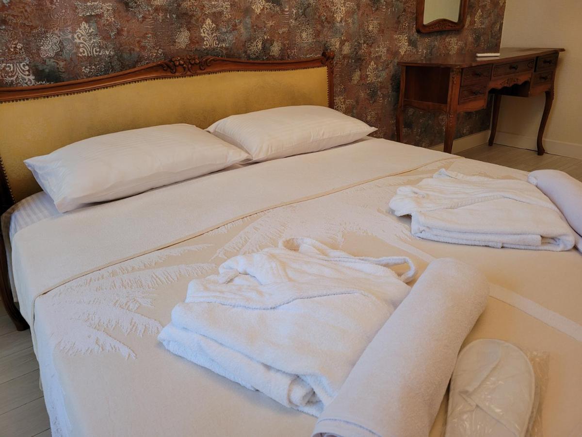 Hotel Dika クタイシ エクステリア 写真