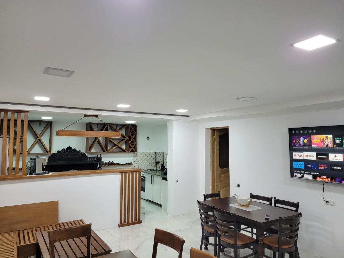 Hotel Dika クタイシ エクステリア 写真