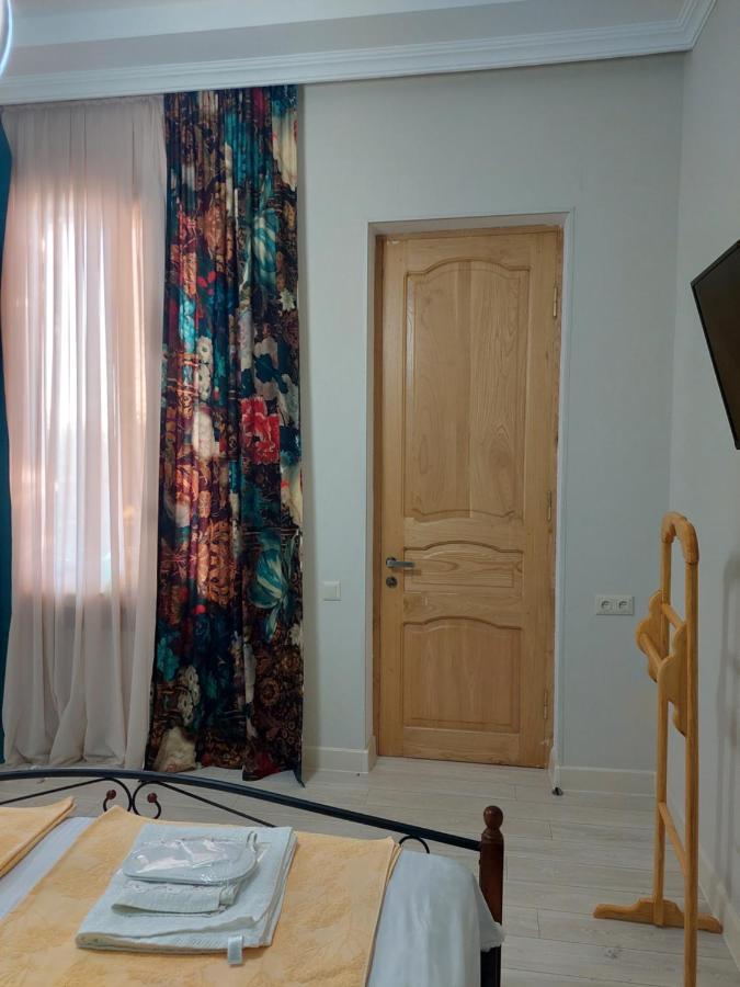 Hotel Dika クタイシ エクステリア 写真