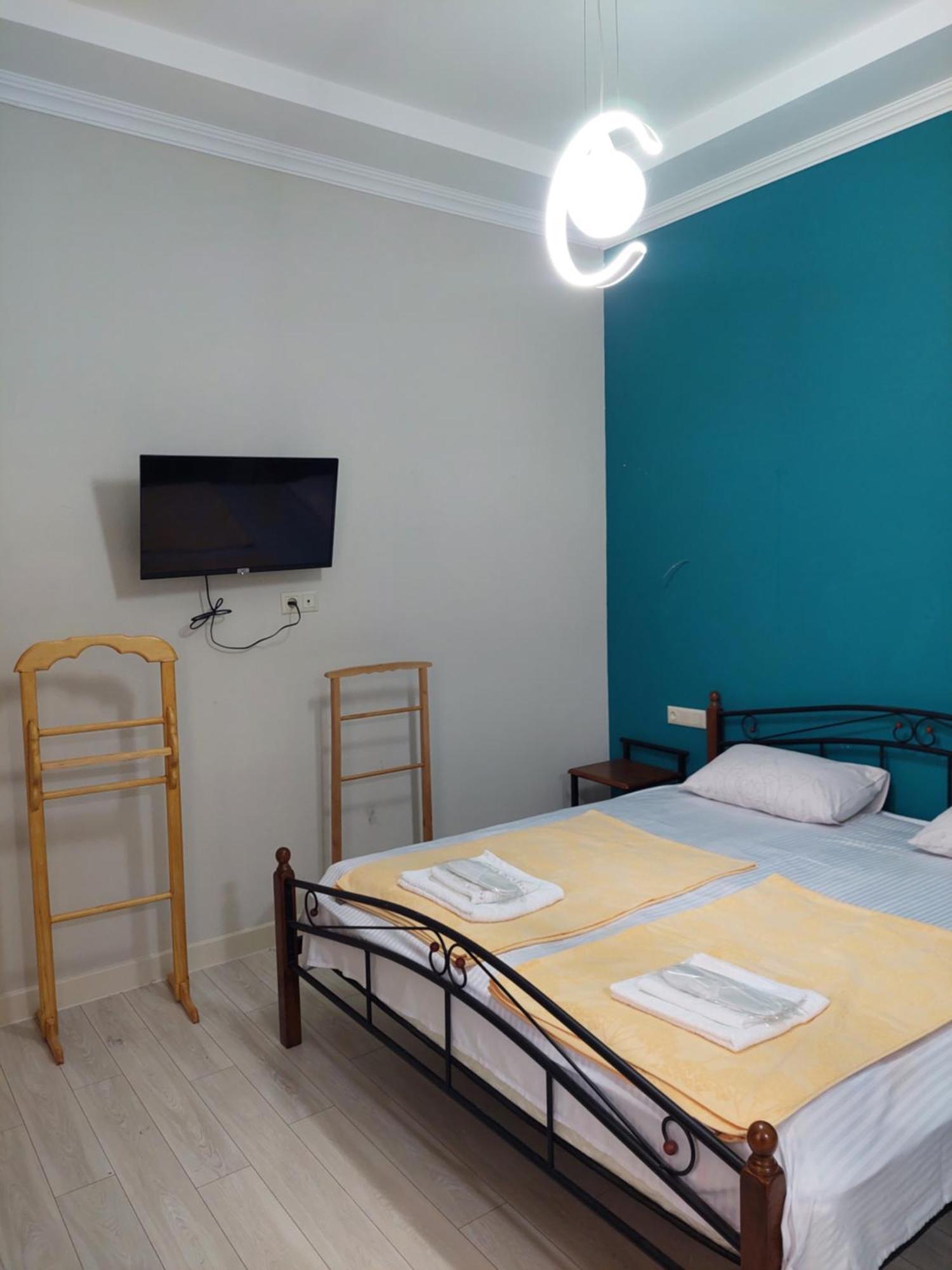 Hotel Dika クタイシ エクステリア 写真